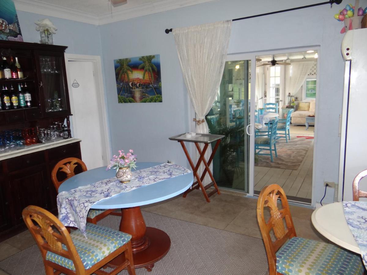 Rollezz Villas Beach Resort Old Bight Eksteriør billede