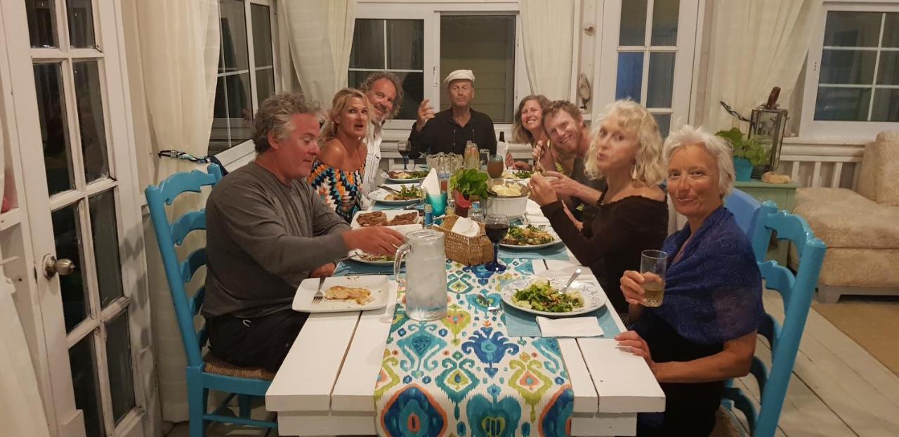Rollezz Villas Beach Resort Old Bight Eksteriør billede