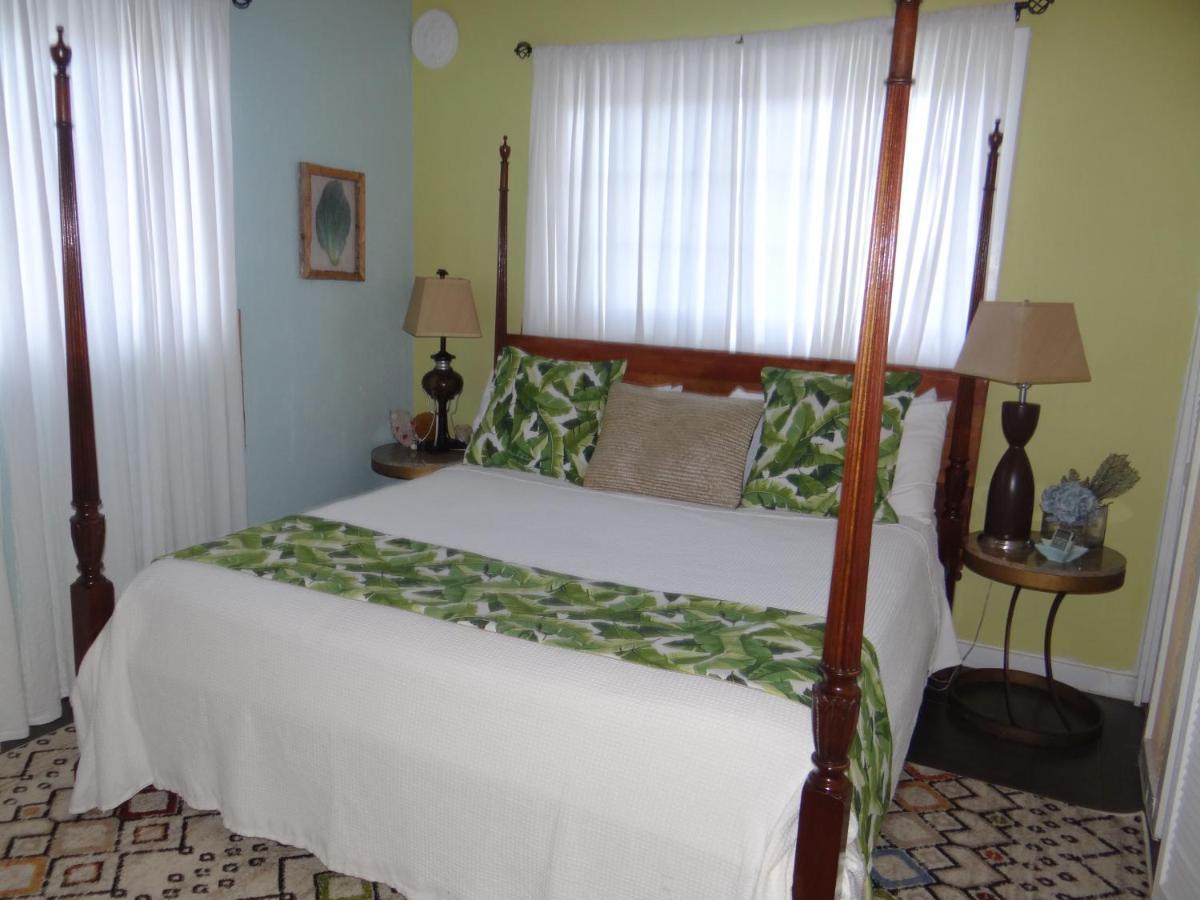 Rollezz Villas Beach Resort Old Bight Eksteriør billede