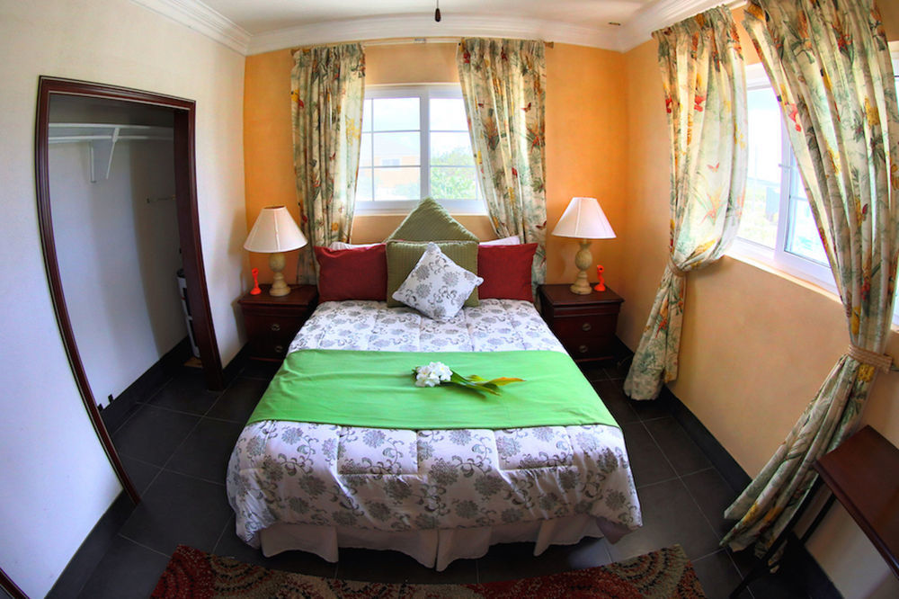 Rollezz Villas Beach Resort Old Bight Eksteriør billede